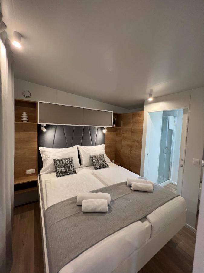 Mobile Homes Malu Biograd Na Moru Exterior foto