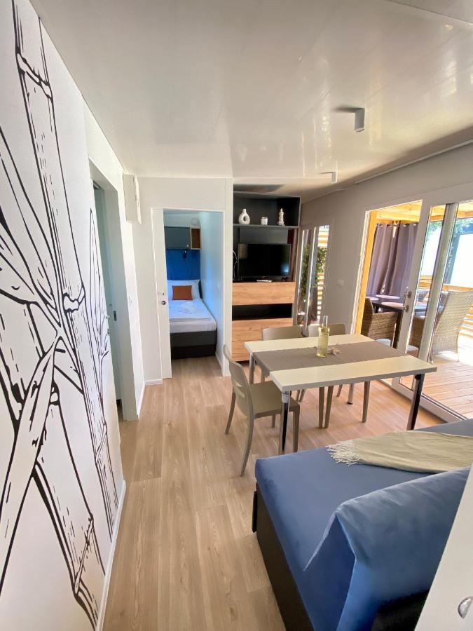 Mobile Homes Malu Biograd Na Moru Exterior foto