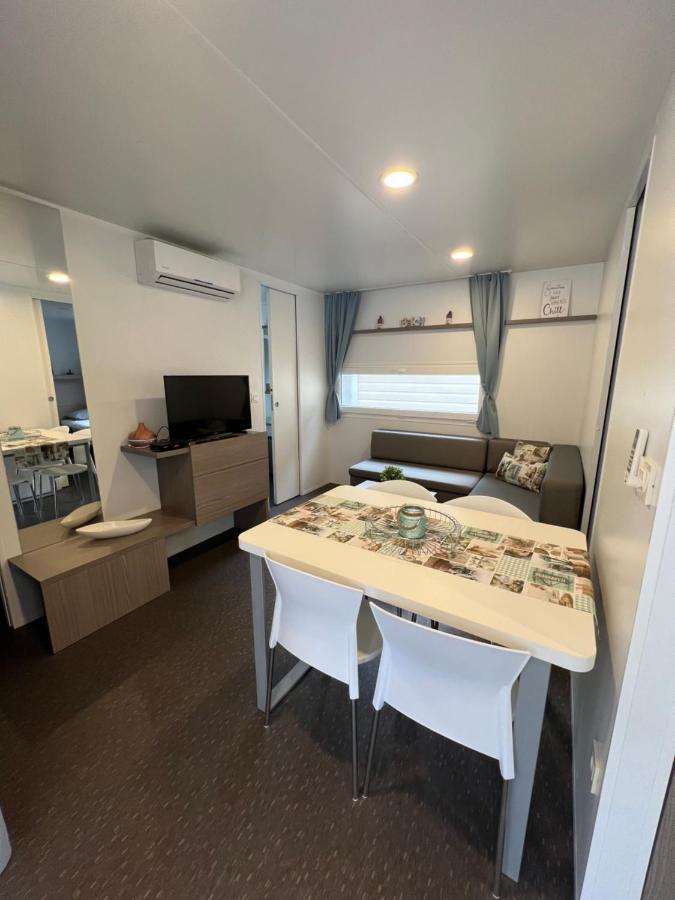 Mobile Homes Malu Biograd Na Moru Exterior foto